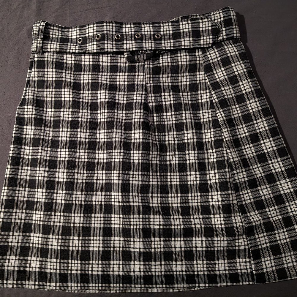 Black Plaid Skirt size 6